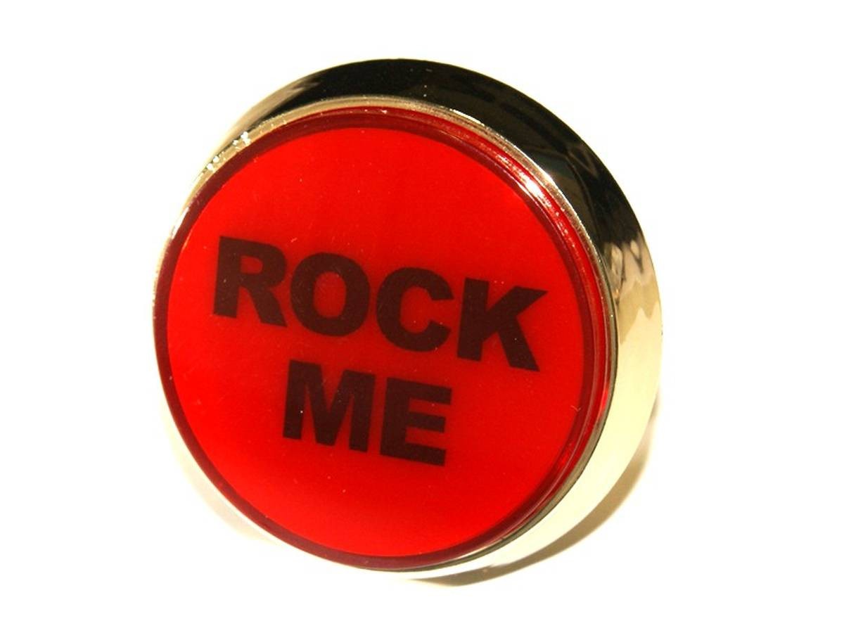 Button "Rock me" - red, Body gold